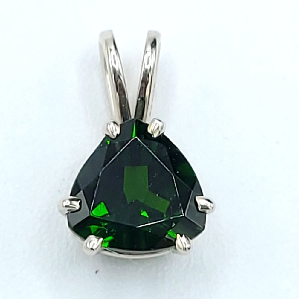 14k 𝅺Green Tourmaline trillion cut solitaire pendant